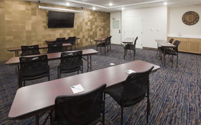 GrandStay Hotel & Suites Algona IA