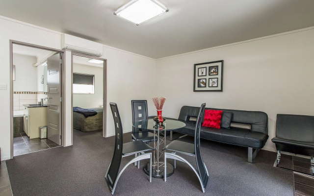 151 on London Motel – Guest Rooms – Wanganui