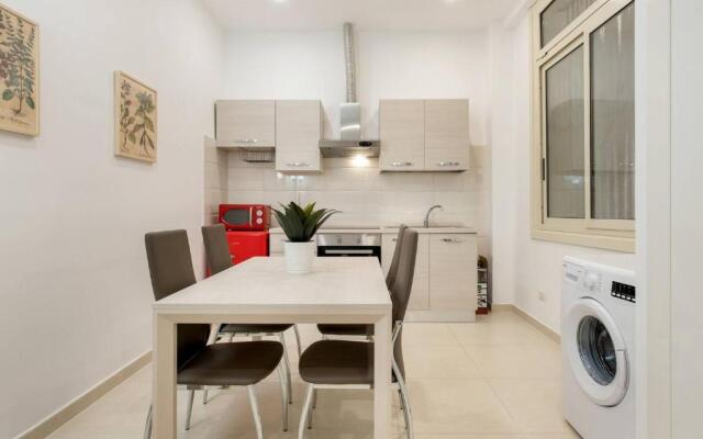 Iflat Lovely And Bright 2 Bed Flat Near Termini