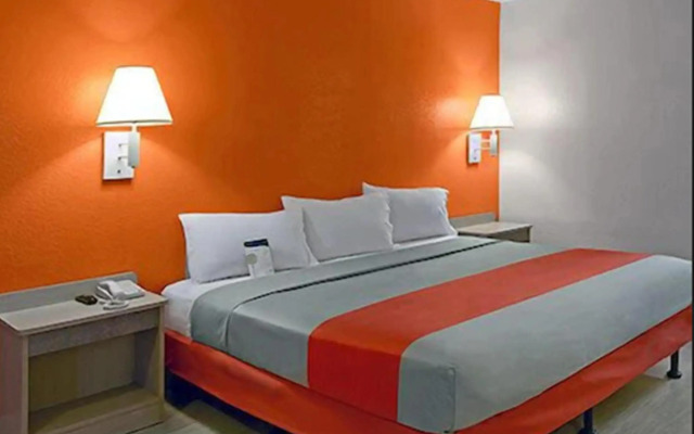 Motel 6 Albuquerque, NM - Northeast