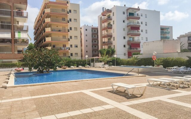 Apartamento Center Ref. 1019  by Iberplaya