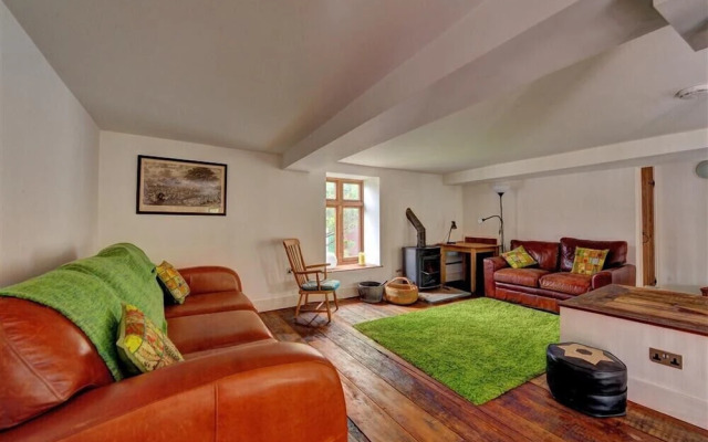 1 Church Cliff Apartments