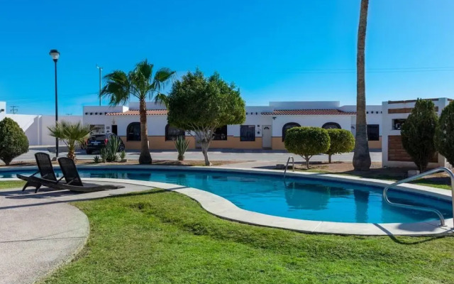 Mexican Ambience Townhome With Pool 2