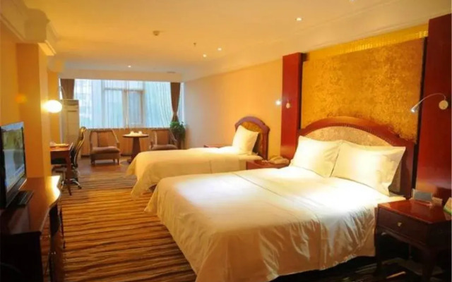 Zhongwei Grand Hotel