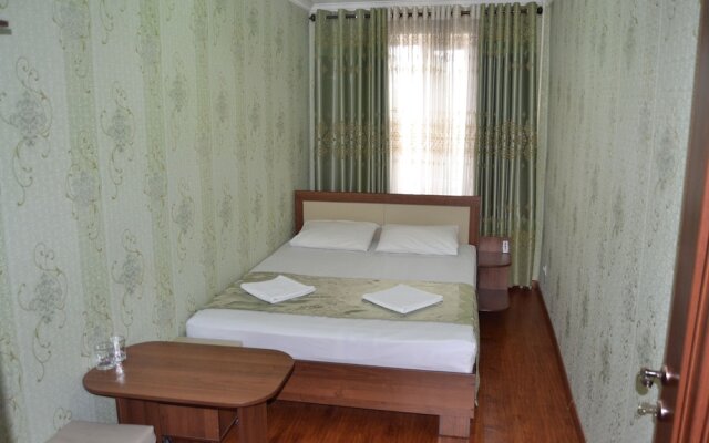Friends guest house & hostel