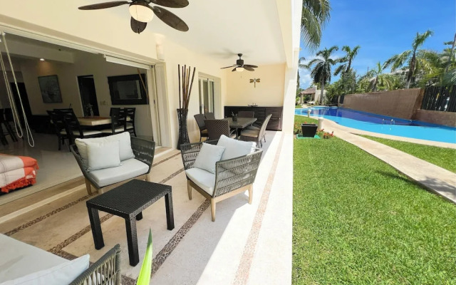 Relajate hermoso jardín y 2 piscinas