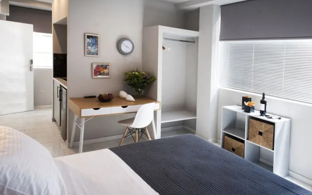 Caravel Voyage Suites By Living Spacegr