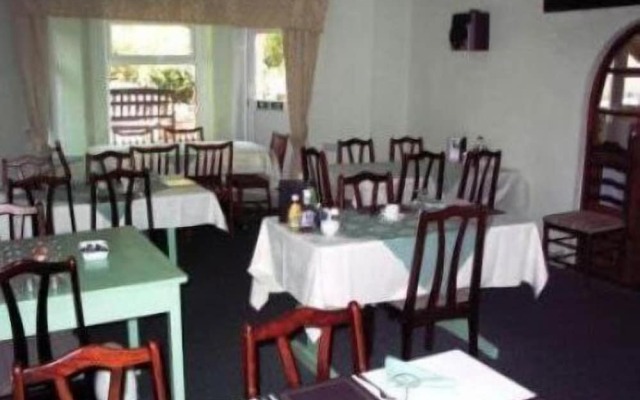Sherborne Lodge