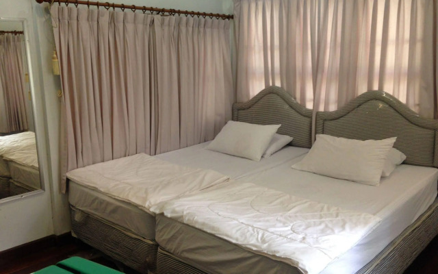 Young Coconut Garden Home Resort