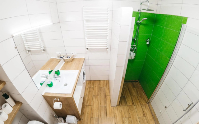 "Green Oasis Apartment"