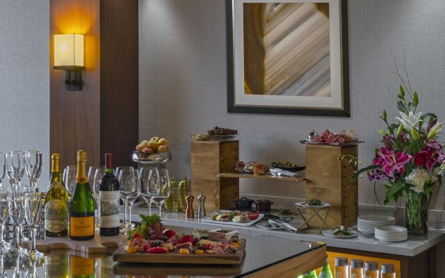 The Woodlands Resort, Curio Collection by Hilton