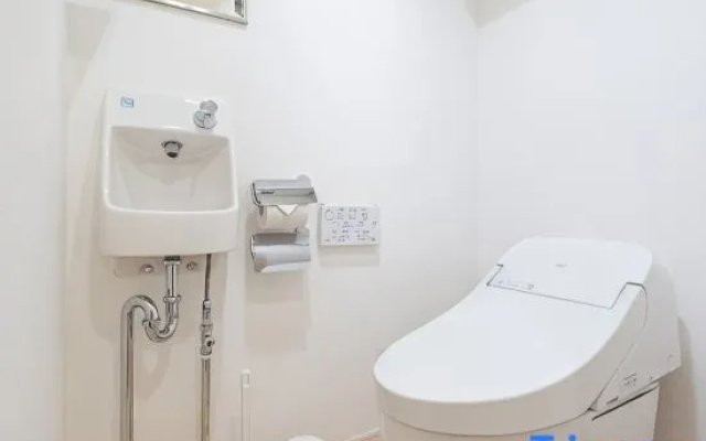 MSBuilding II – Bathroom – Tokyo