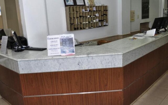 Hotel Plaza Pringles