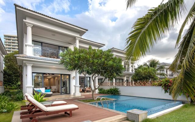 Melia Vinpearl Cam Ranh Beach Resort