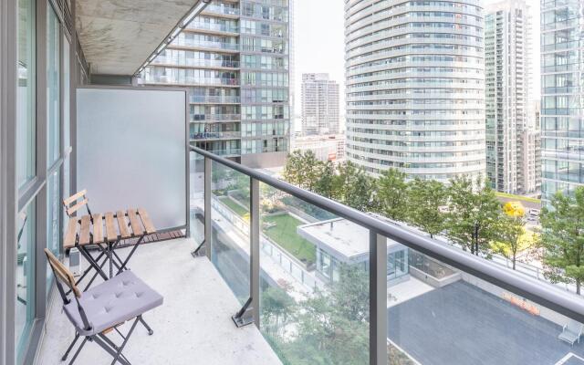 Stylish Downtown 1 Bedroom Apartment