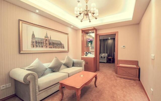 Vienna Hotel Rugao Zhengxiang Square branch
