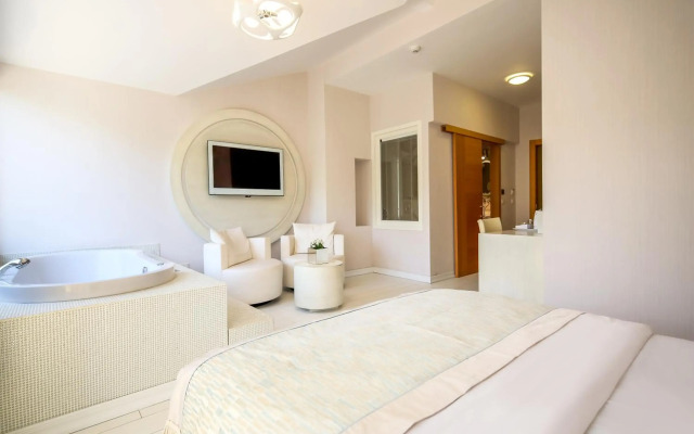 Lale Hotel