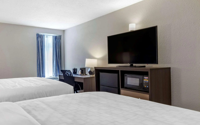 Clarion Pointe Raleigh Midtown