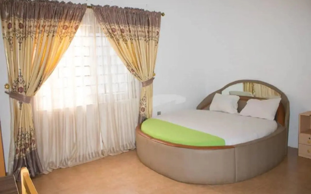 Elizz Guest House