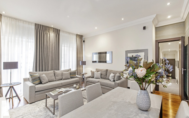 130 Queen's Gate Apartments