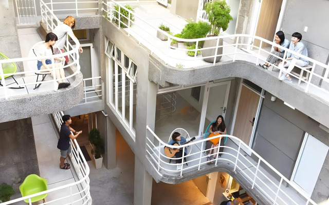 Flip Flop Hostel - Main Station