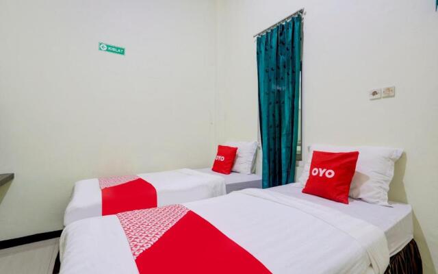OYO 90709 Djati Guest House