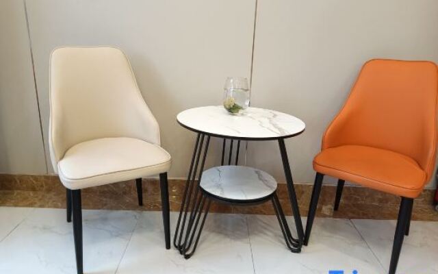 Homeinn Pebble Hotel (Shanghai Hongqiao Railway Station Hongqiao Airport)