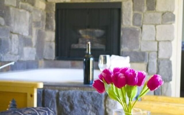Rodeway Inn & Suites Fireside Lodge