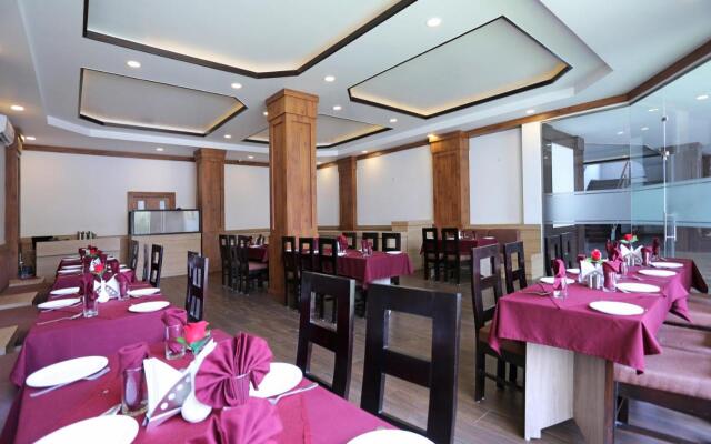Hotel The Royal Krishna