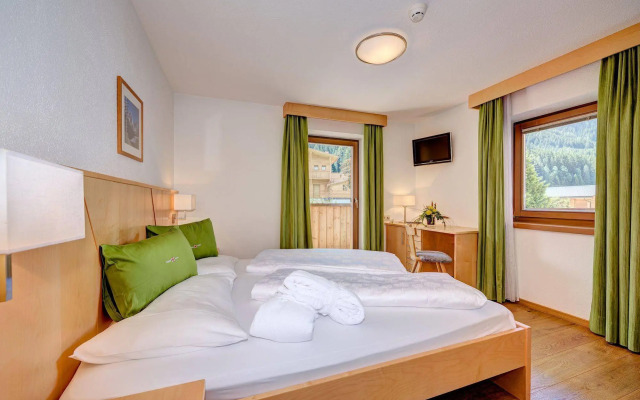 Alpine Nature Hotel Stoll