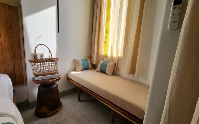 Santori Villa My Khe Beach