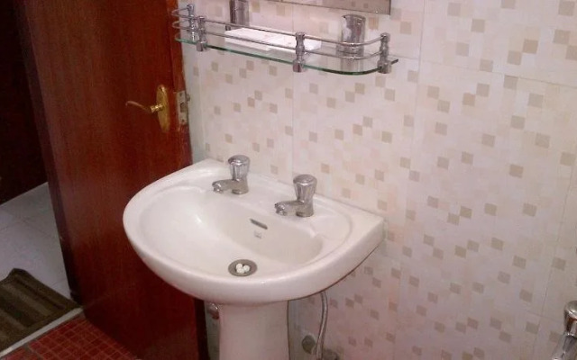 Hotel Malik Continental