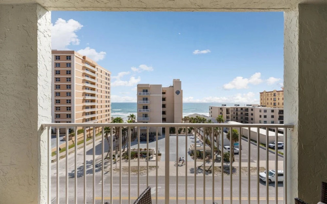 Ocean Terrace Club 601