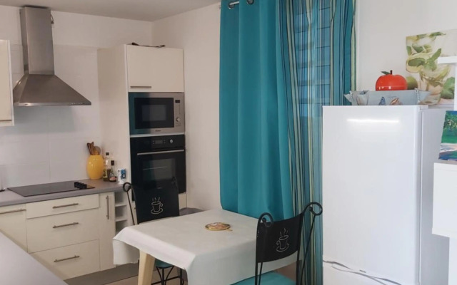 Appartement face à la marina du marin martinique