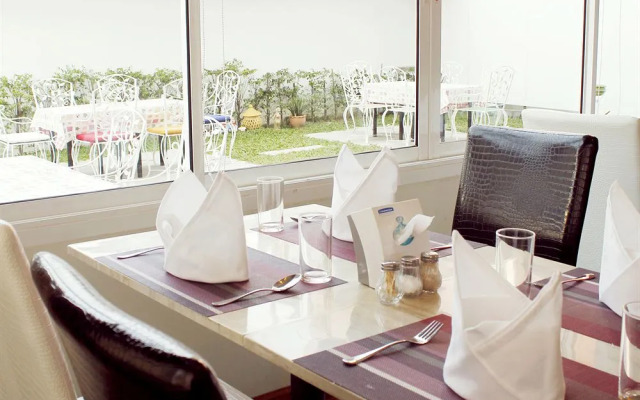 OYO 234 Tara Grande Hotel & Spa