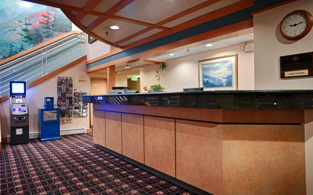 The Landing Hotel & Restaurant