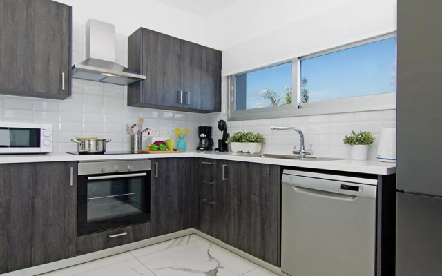 Austin Paralimni in Paralimni