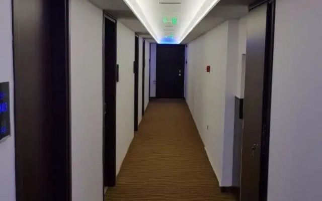 Breeze Boutique Hotel