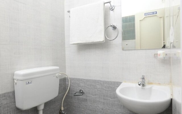 OYO 5896 Rose Flower Nest