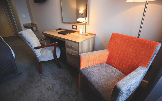 Westlodge Hotel