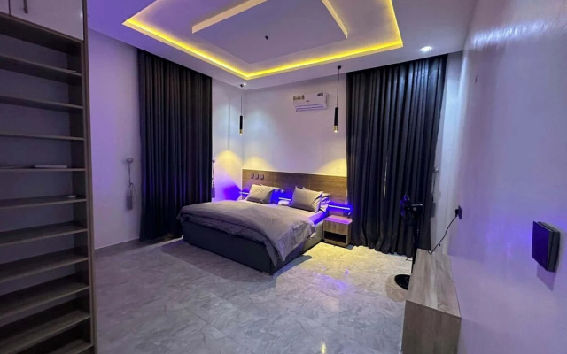 Dejays Homes and Shortlets