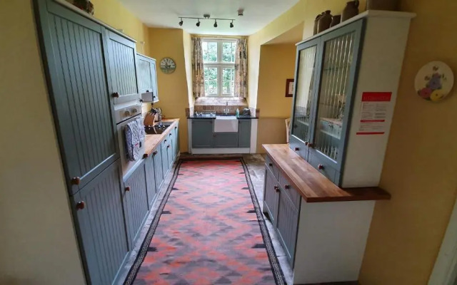 Braithwaite Hall Apartment