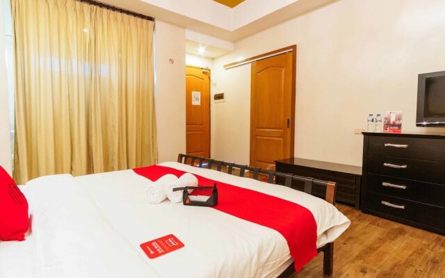 RedDoorz Plus near Abreeza Mall Davao