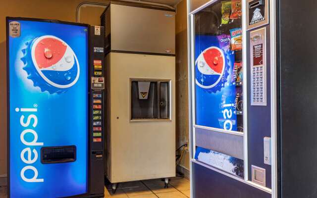 Quality Inn Russellville I-40