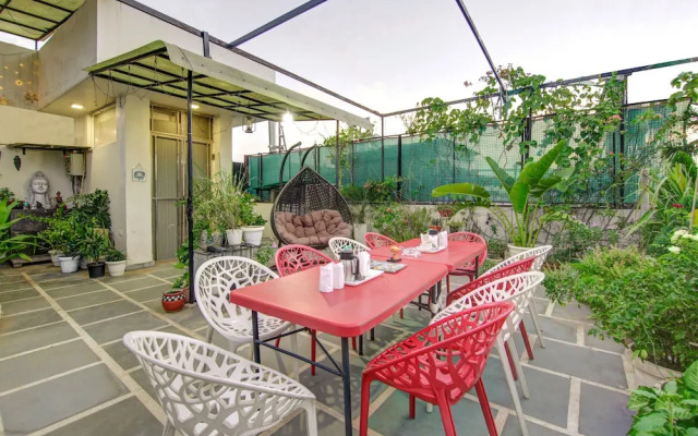 Gracious by Vishesh Hotels & Home Stay