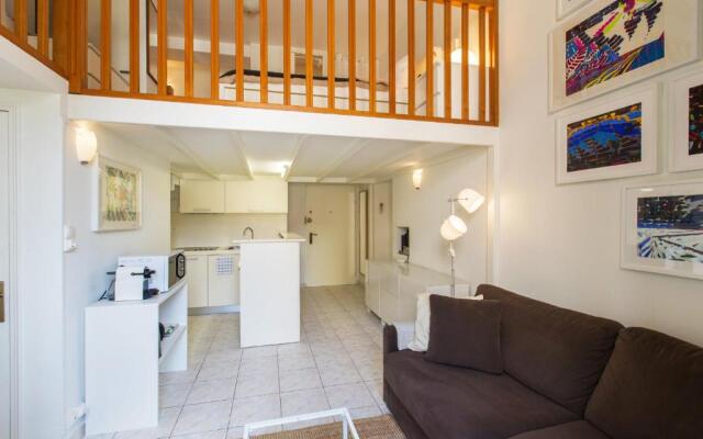 SUEDE PROMENADE Duplex apartment at 1 min from the sea 2 baths