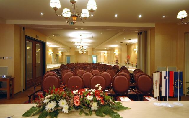 Hotel Mitra