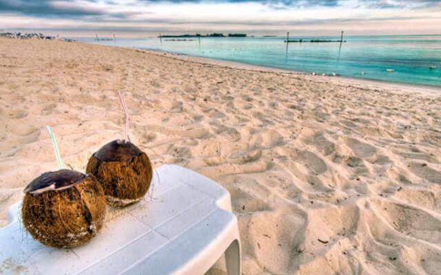 Courtyard by Marriott Nassau Downtown/Junkanoo Beach