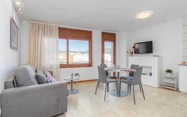 1 Bedroom Apartment Near Nova Beach