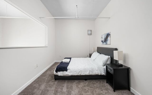5BR Cozysuites The Block with Pool Table